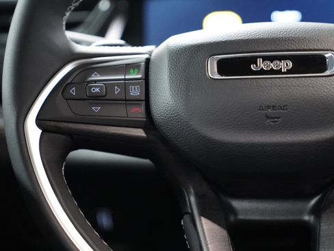 New 2026 Jeep Grand Cherokee Limited w/ Limited Altitude Package image 19