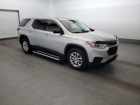 Used 2018 Chevrolet Traverse LS FWD image 11