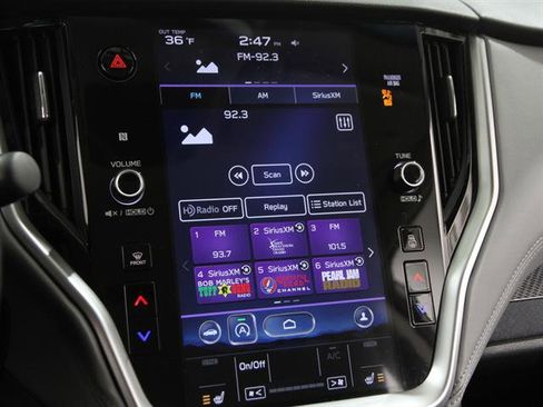 Used 2021 Subaru Outback Premium image 11