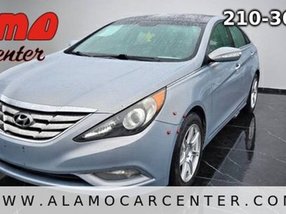 Used 2012 Hyundai Sonata Limited w/ Navigation Pkg
