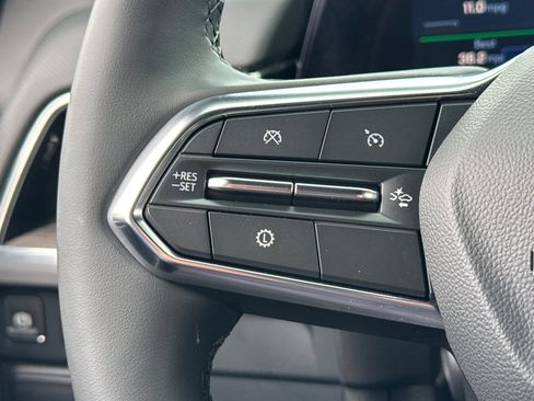 Used 2025 Chevrolet Tahoe Premier image 32