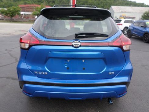 Used 2024 Nissan Kicks SR w/ SR Premium Package FWD image 5