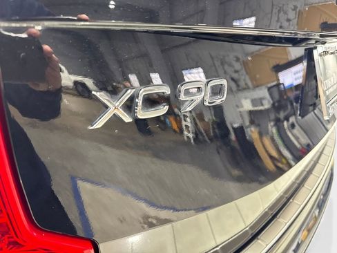 Used 2023 Volvo XC90 B6 Plus AWD/4WD image 23