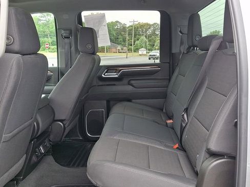 Certified 2025 Chevrolet Silverado 2500 LT w/ Convenience Package AWD/4WD image 10