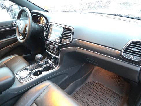 Used 2019 Jeep Grand Cherokee Limited w/ Luxury Group II image 20