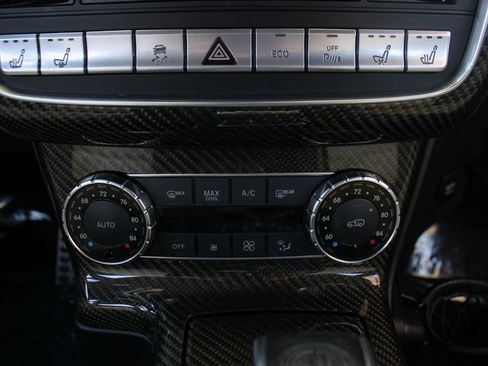 Used 2015 Mercedes-Benz G 63 AMG 4MATIC image 33