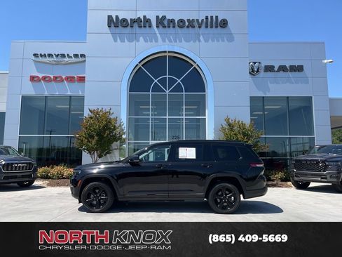 Used 2023 Jeep Grand Cherokee L Limited w/ Luxury Tech Group II AWD/4WD image 2