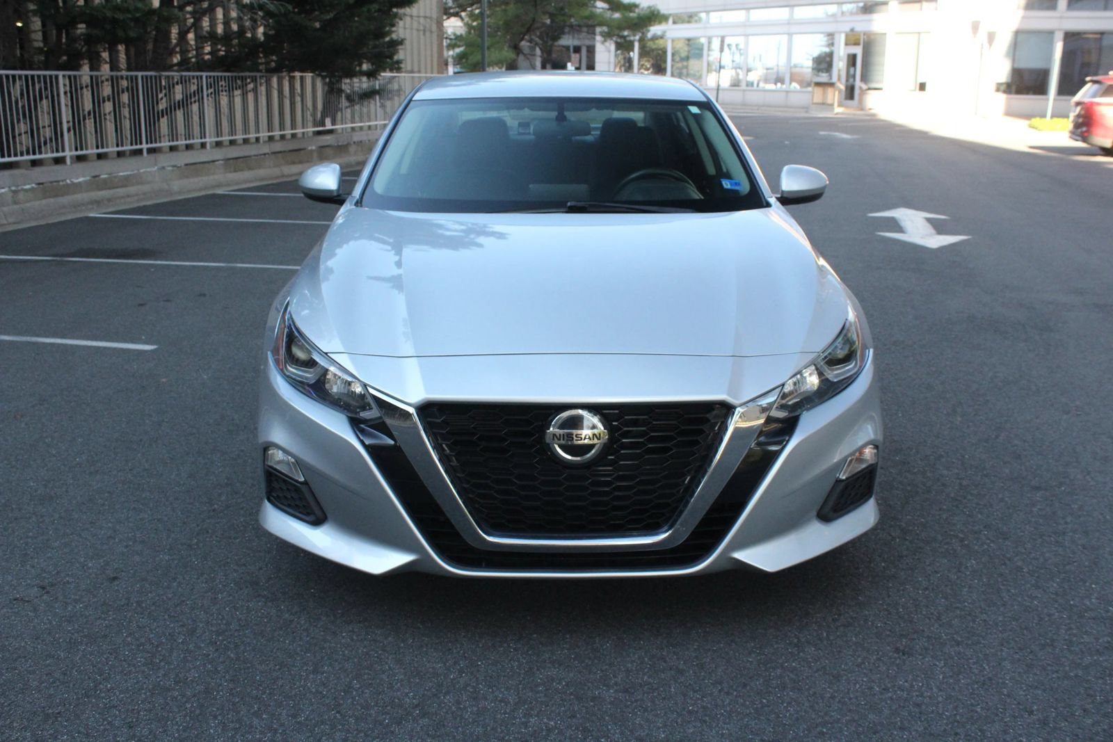 Used 2020 Nissan Altima 2.5 S FWD image 3