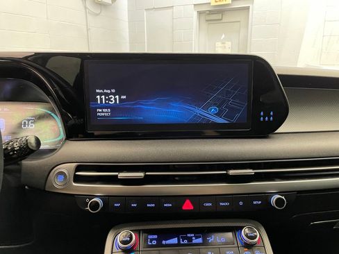 Used 2023 Hyundai Palisade SEL w/ Cargo Package FWD image 16