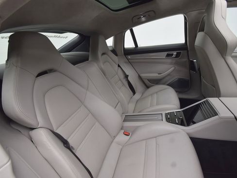 Used 2017 Porsche Panamera Turbo image 24
