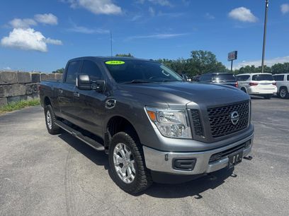 Used 2019 Nissan Titan SV w/ SV Convenience Package