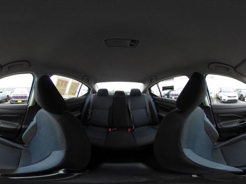 Used 2025 Nissan Versa SV FWD image 41