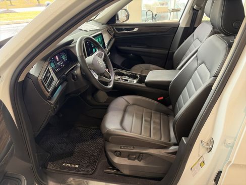 Used 2024 Volkswagen Atlas SEL image 22