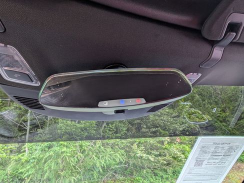 Used 2017 Chevrolet Corvette Stingray Coupe w/ Carbon Flash Badge Package image 27