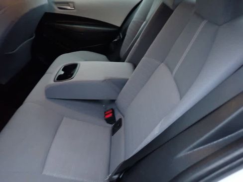 Used 2020 Toyota Corolla SE image 19