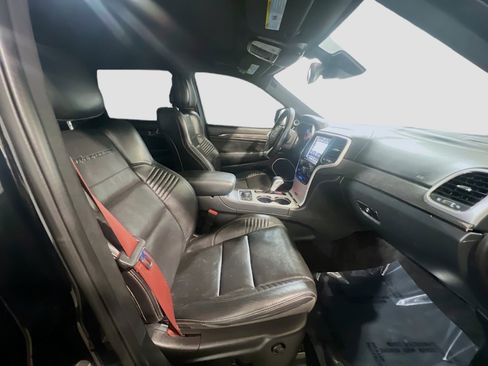 Used 2018 Jeep Grand Cherokee Trackhawk image 23