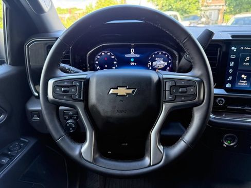 Used 2023 Chevrolet Silverado 1500 LT AWD/4WD image 52