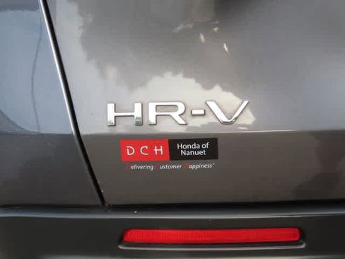 Used 2023 Honda HR-V LX image 7