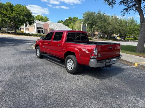 Used 2010 Toyota Tacoma PreRunner image 11