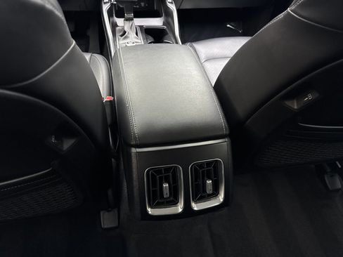 Used 2025 Kia Sorento S w/ Panoramic Sunroof Package FWD image 70