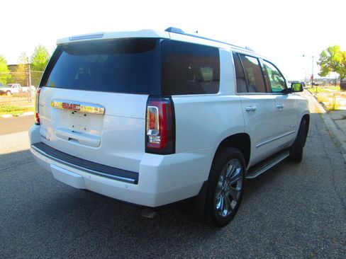 Used 2016 GMC Yukon Denali w/ Open Road Package image 4