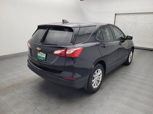 Used 2021 Chevrolet Equinox LS FWD image 9
