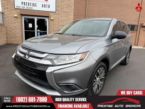 Used 2017 Mitsubishi Outlander ES FWD image 5