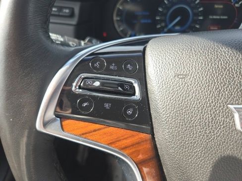 Used 2018 Cadillac Escalade Luxury image 34