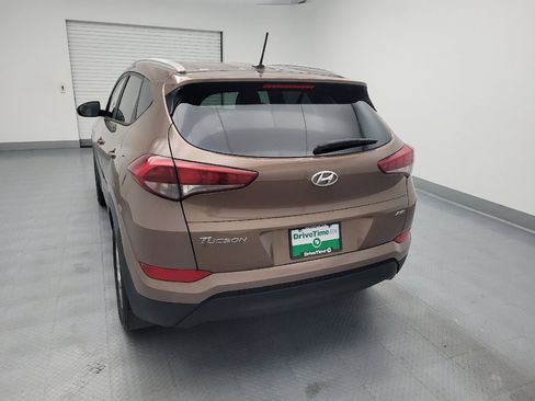 Used 2017 Hyundai Tucson SE w/ SE Popular Package 02 AWD/4WD image 6