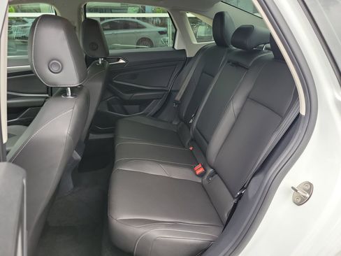 Used 2019 Volkswagen Jetta SE image 15