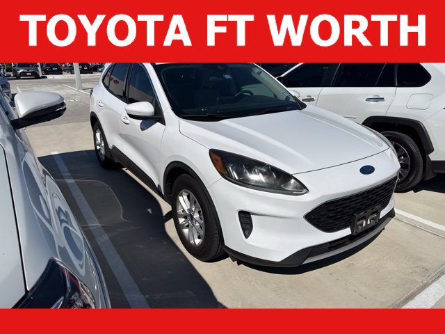 Used 2020 Ford Escape SE FWD image 1