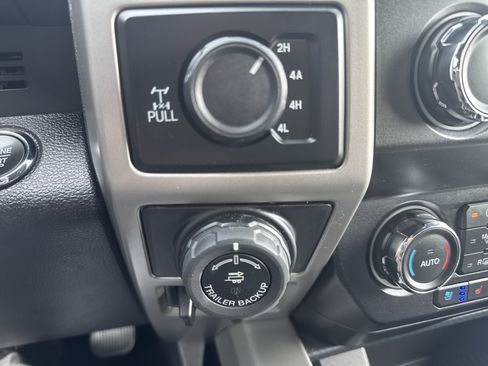 Used 2019 Ford F150 Lariat AWD/4WD image 11