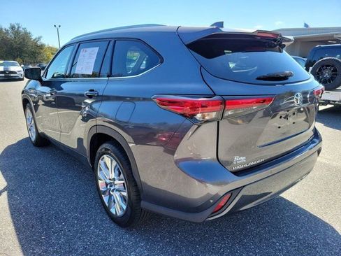 Used 2020 Toyota Highlander Limited image 12
