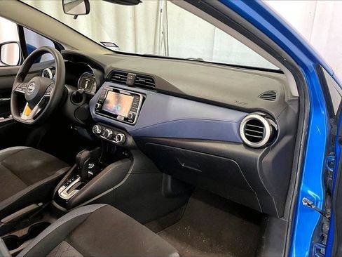 Used 2023 Nissan Versa SV FWD image 28
