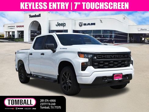 Used 2022 Chevrolet Silverado 1500 Custom AWD/4WD image 1
