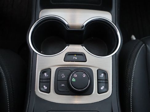 Used 2022 GMC Terrain Denali w/ LPO, Floor Liner Package image 33