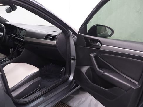 Used 2020 Volkswagen Jetta S image 14