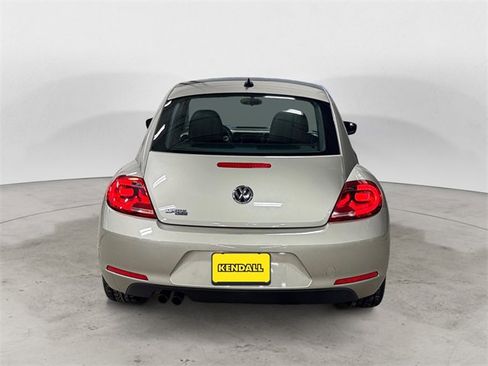 Used 2014 Volkswagen Beetle 1.8T image 4