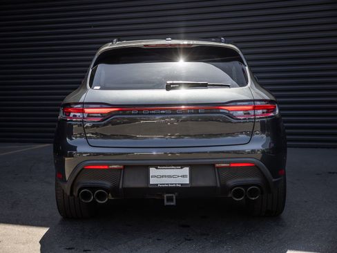 Certified 2023 Porsche Macan Turbo AWD/4WD image 9