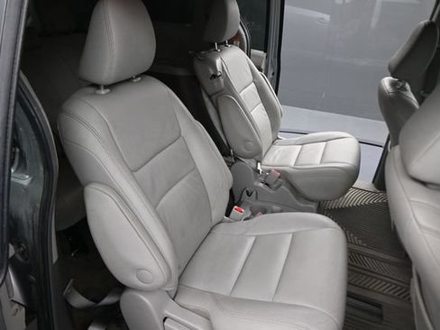 Used 2016 Toyota Sienna XLE FWD image 15