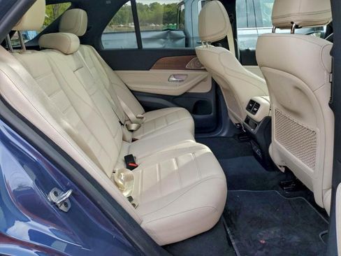 Used 2024 Mercedes-Benz GLE 450e 4MATIC image 9