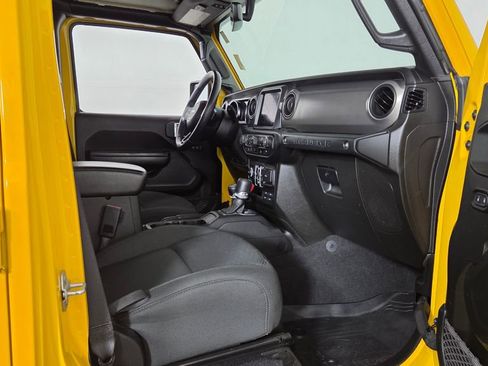 Used 2021 Jeep Wrangler Unlimited Sport AWD/4WD image 35