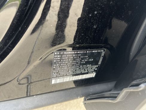 Used 2025 Volkswagen Tiguan S image 31