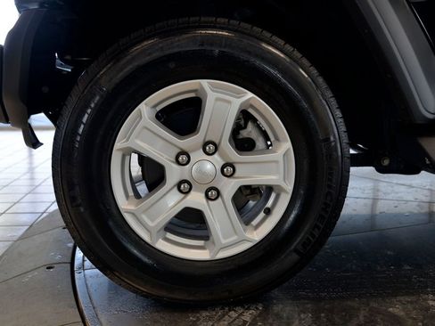 Used 2021 Jeep Wrangler Unlimited Sport image 10