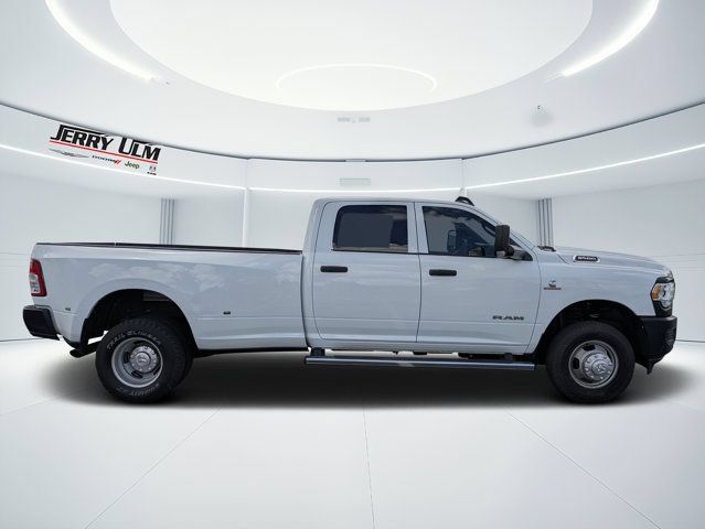 Used 2022 RAM 3500 Tradesman AWD/4WD image 2