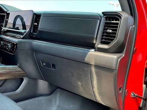 Used 2024 Chevrolet Silverado 1500 LT Trail Boss w/ Convenience Package II AWD/4WD image 13