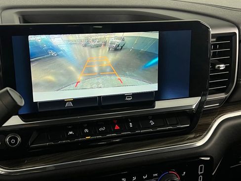 Used 2023 Chevrolet Silverado 1500 LT image 19