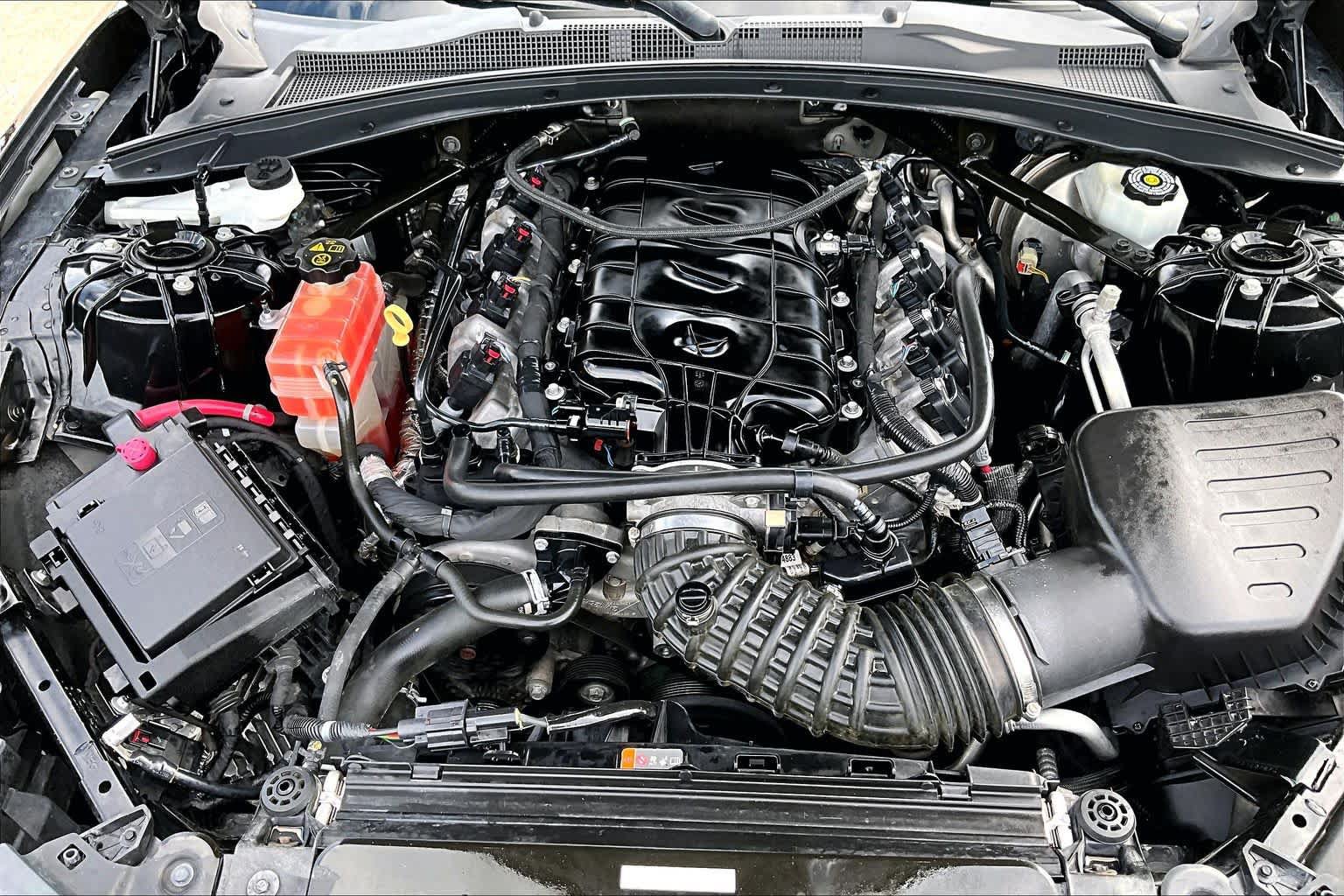 Used 2018 Chevrolet Camaro SS RWD image 31