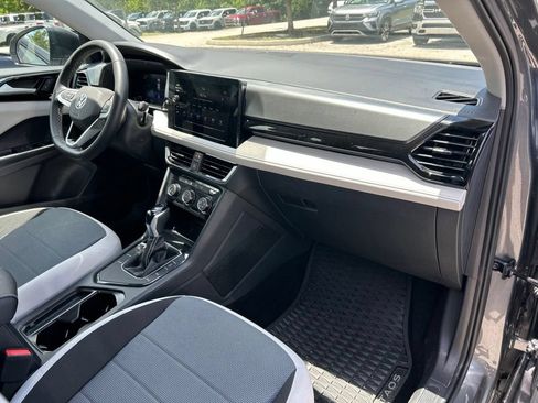 Certified 2025 Volkswagen Taos S FWD image 40