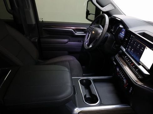 Used 2024 Chevrolet Silverado 2500 LT w/ Texas Edition image 79